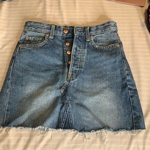 ❌SOLD❌ 
H&M Skirt